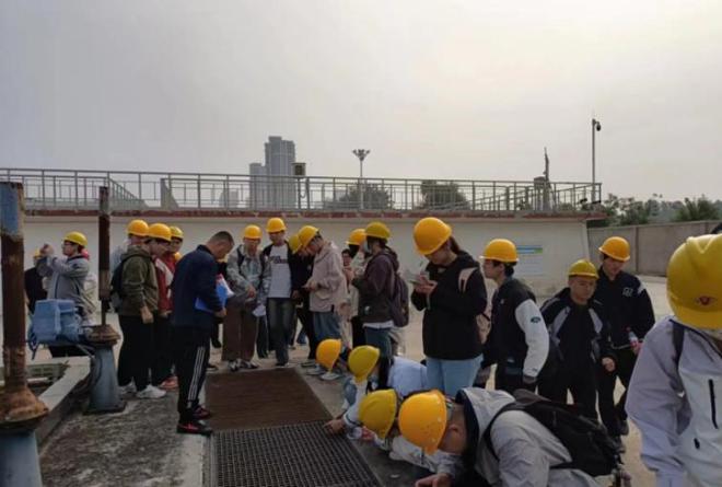 保定：迎接世界城市日污水处理厂接待高校学生学习参观(图3)