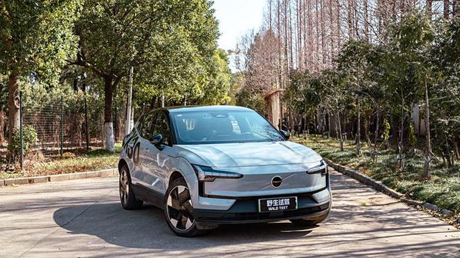 两款“精致实用主义”车型特斯拉Model3与沃尔沃EX30怎么选(图7)
