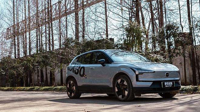两款“精致实用主义”车型特斯拉Model3与沃尔沃EX30怎么选(图9)
