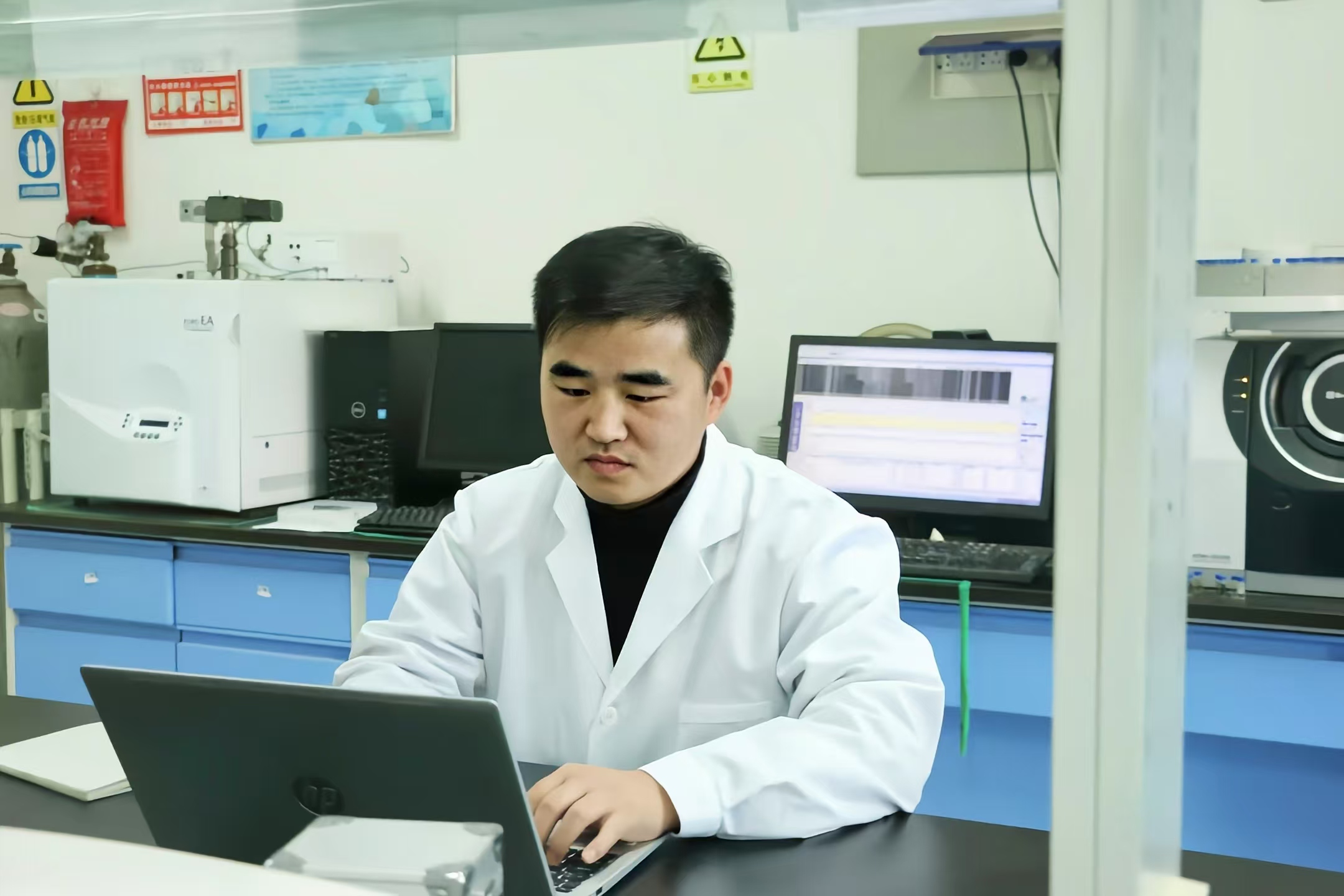 济南大学李超：有情怀的“科研达人”(图1)