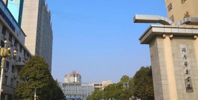 从湖南医药学院毕业的美女张雅婷去世仅22岁死因曝光真可惜(图3)